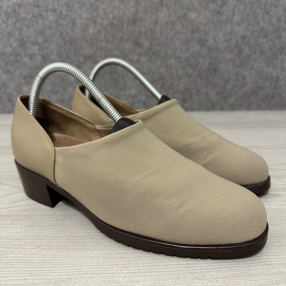 Munro American Womens Beige Slip On Loafers Size 8 Block Heel Shoes‎